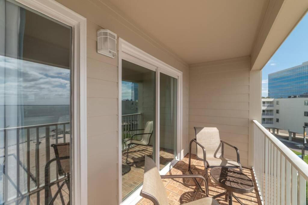 421-Fully Renovated, Wifi, Pool, Amazing Views, Near Bucs Stadium 탬파 외부 사진